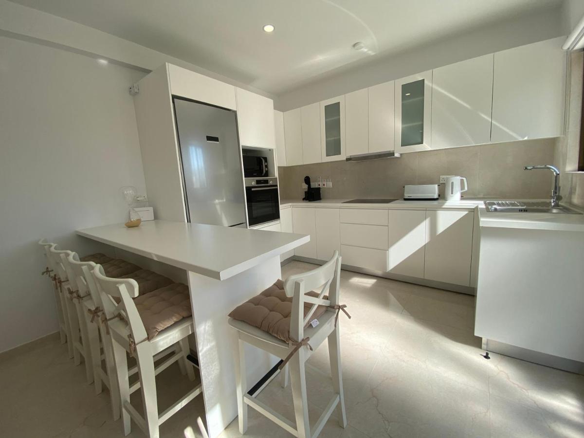 Phaedrus Living: City View Luxury Flat Androcleous بافوس المظهر الخارجي الصورة