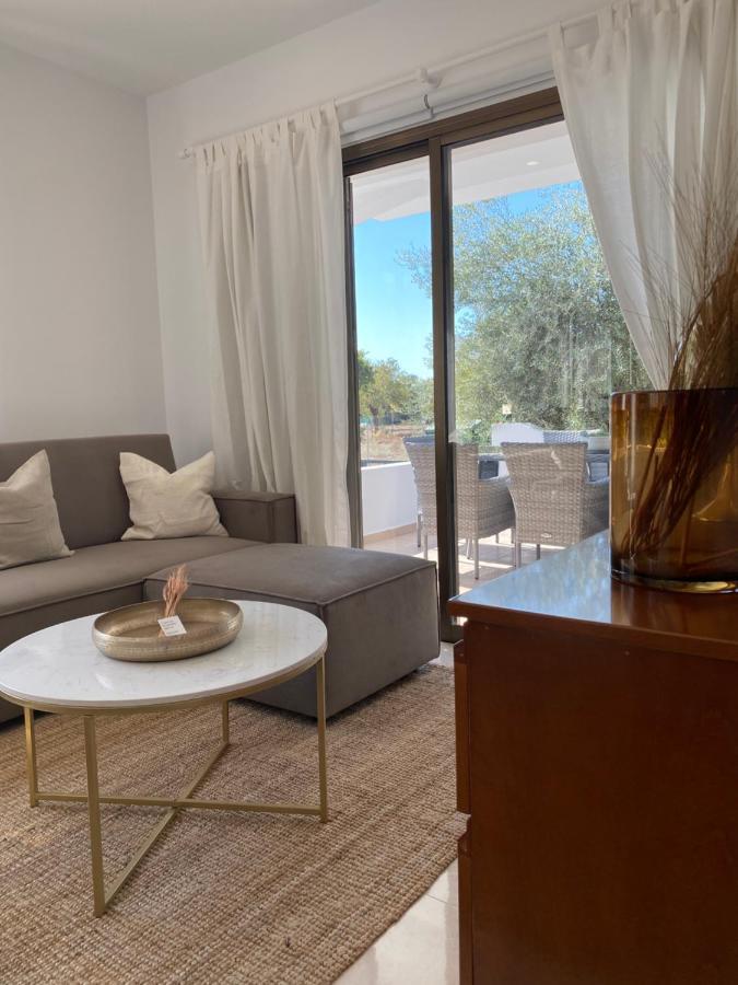 Phaedrus Living: City View Luxury Flat Androcleous بافوس المظهر الخارجي الصورة